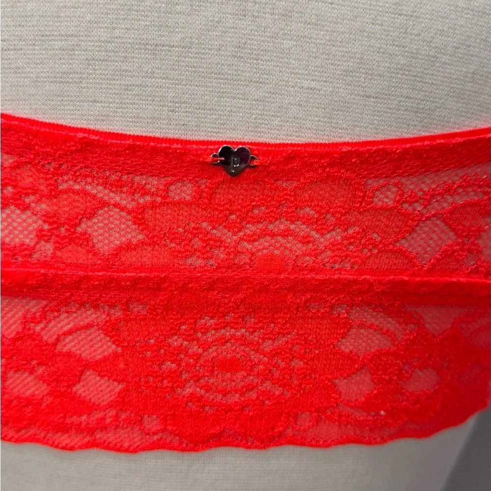 Victoria's Secret PINK Vibrant Orange Lace Push-up Bralatte
